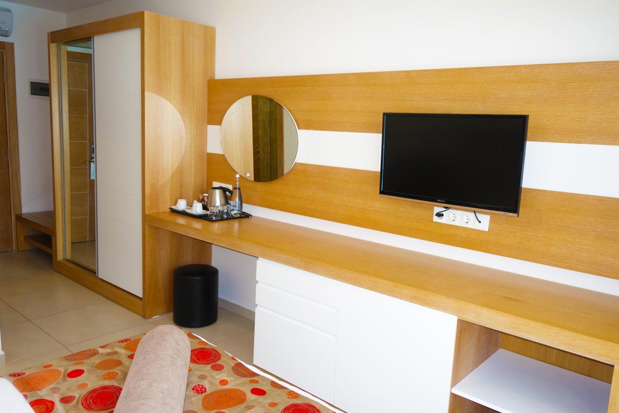 Zest Exclusive Hotel & Spa Ortakent Room photo