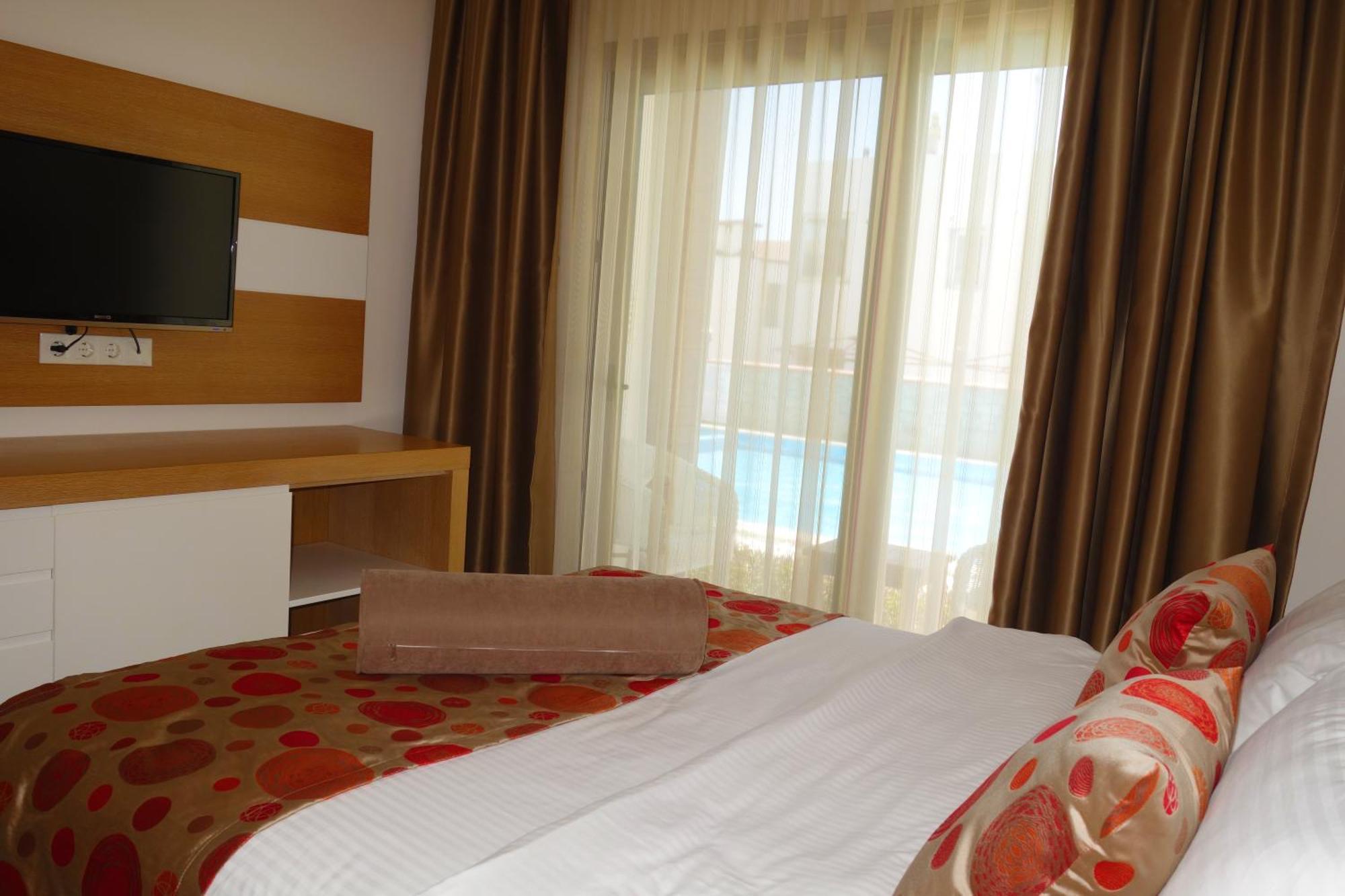 Zest Exclusive Hotel & Spa Ortakent Room photo